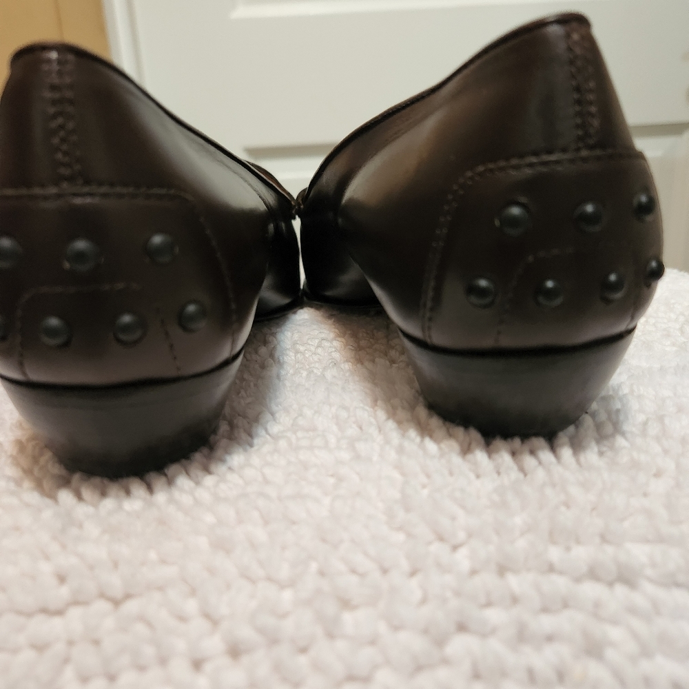 Shoes - Picture 3 of 7